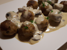 Boulettes de viande à la crème fraiche et aux champignons