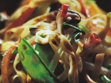 Nouilles chinoises sautées aux légumes