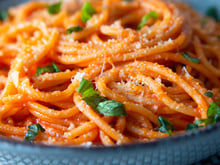 Spaghettis aux tomates pelées