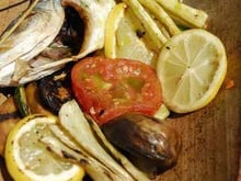 Poisson du marché en tuile, sauce Romesco