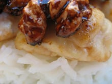 Poulet aux noix caramélisées