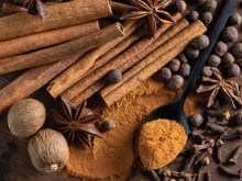 Voici les 5 épices à ajouter à son alimentation pour booster son cerveau