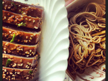 Thon mi-cuit au sésame et citron vert