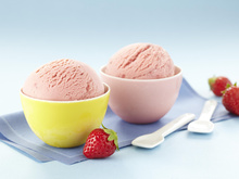 Glace à la fraise rapide