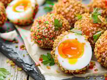 Ni mollet, ni poché : voici une technique ultra-gourmande que vous ne connaissez pas pour cuisiner vos oeufs !