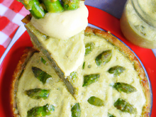 Cake aux asperges, mascarpone pesto