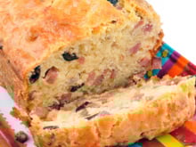 Cake aux lardons et olives