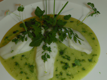 Aile de raie aux câpres et persil, purée au cresson