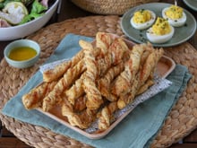 Gressins feuilletés au comté