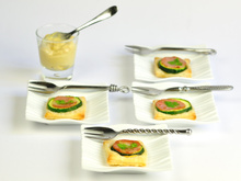 Petites tartelettes à la moutarde, courgettes et mortadelle