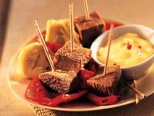 Cubes de langue de bœuf, sauce aïoli