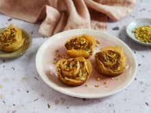 Les roses filo à la crème de pistaches