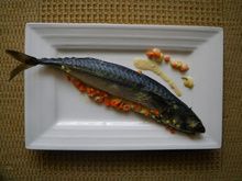 Maquereaux farcis à la moutarde et petits légumes