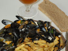 Moules à la bière et aux lardons