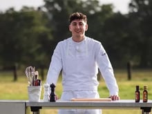 Pour l’apéritif, le gagnant de Top Chef, Hugo Riboulet partage sa recette de tarama !