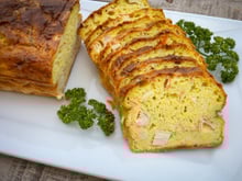 Cake au surimi et ciboulette