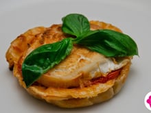 Tartelettes tomate chèvre basilic