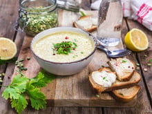 Soupe de pois cassés au bouillon de légumes