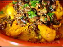 Tajine de poulet aux aubergines frites