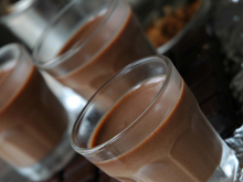 Petites crèmes au chocolat parfumées aux épices à speculoos (sans œuf)