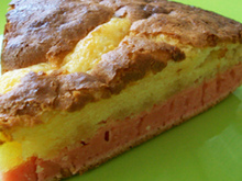 Moelleux blanc et rose, au mascarpone, amandes, et sirop de barbe à papa