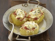 Pommes de terre gourmandes farcies au Bresse Bleu