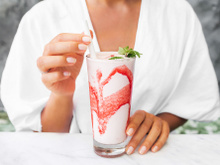 Milkshake marbré à la framboise