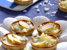 Tartelettes sucrées-salées aux poires et au roquefort