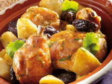 Tajine de poulet aux pruneaux et fonds d'artichauts