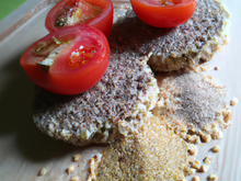 Palets au son d'avoine, aux tomates séchées et à la tome de brebis