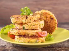 Alerte rappel produit : Vous pourriez vous blesser en mangeant ces galettes végétariennes !