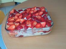 Tiramisu aux fraises et fruits rouges