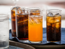 Voici pourquoi il faudrait se méfier des glaçons dans les fast-food !
