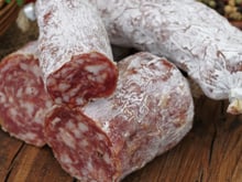 Rappel produit : ce saucisson vendu partout en France est contaminé par la salmonelle !