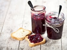 Confiture : est-ce que la moisissure qui peut se développer sur le dessus est dangereuse pour la santé ?