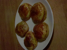 Chaussons feuilletés au thon et aux légumes (tomates, champignons, oignons)