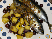 Sardines grillées aux feves, pommesde terres nouvelles et ail nouveaux