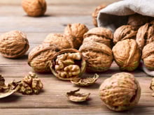 Voici 3 bonnes raisons de manger des noix plus souvent