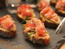 Crostinis aux tomates et pesto