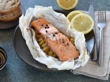 Cette recette saine mais gourmande est idéale pour cuisiner le saumon au mois de novembre !