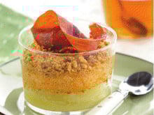 Crumble demi-sel aux poires et au Comté