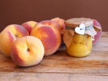 Comment faire ses propres conserves de pêches au sirop ?