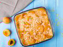 Dessert d’été : ce clafoutis aux abricots ultra-facile est prêt en 15 minutes chrono