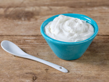 Ce produit laitier est aussi intéressant pour la santé que le Skyr mais coûte 3 fois moins cher !