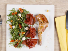 Salade d'épaule de lapin au barbecue