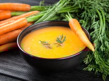 Velouté aux fanes de carottes