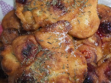 Beignets de cerises et thym