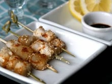 Brochettes de pétoncles au sésame