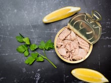 Thon en boîte : l'astuce de cette nutritionniste pour choisir la variété la moins contaminée en mercure