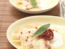 Ravioles au Saint-Maure et canard séché au Boursin cuisine 3 poivres